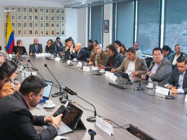 Así fue la primera sesión de la comision para negociar el salario mínimo del 2025 | Empleo | Economía