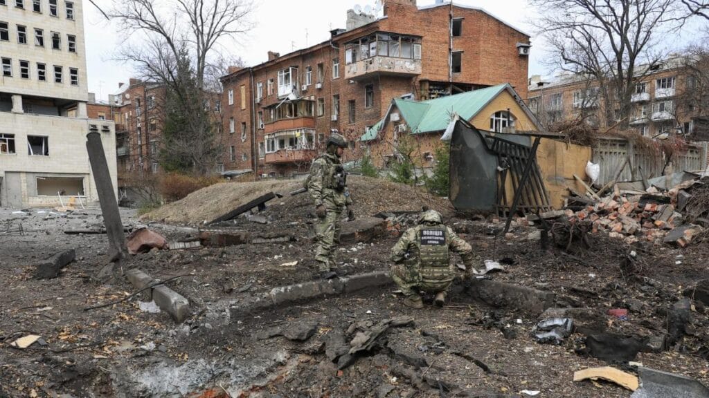 EE.UU. anuncia USD 988 millones en ayuda militar para Ucrania