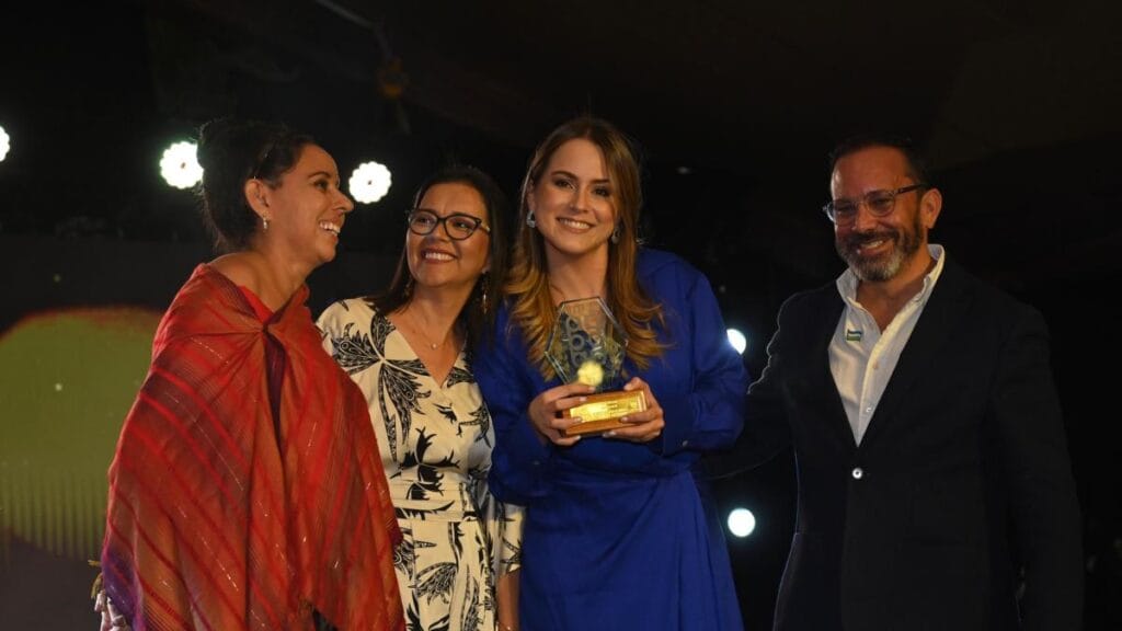 EL TIEMPO gana tres premios de periodismo Alfonso Bonilla Aragón 2024