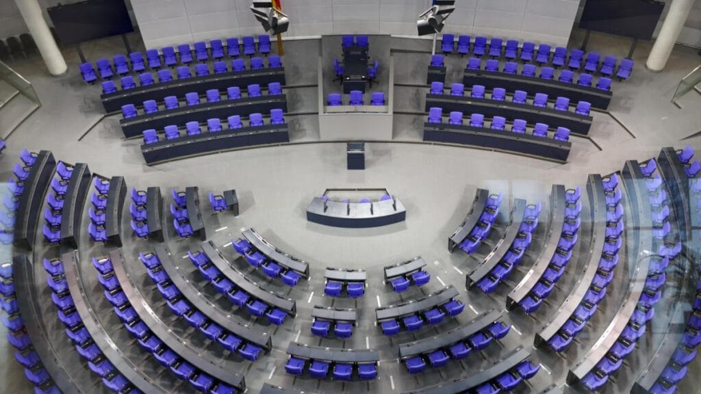 El presidente alemán disolvió el Parlamento y confirmó elecciones anticipadas para febrero