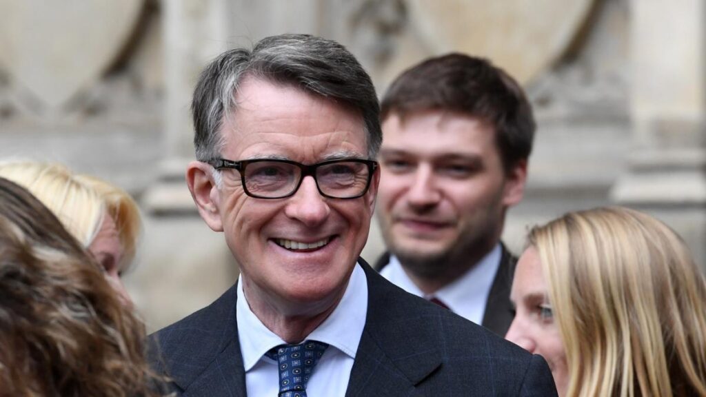 Londres nombrará embajador en Estados Unidos al exministro laborista Peter Mandelson