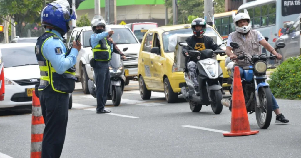 PICO Y PLACA en MEDELLÍN 12 de diciembre de 2024