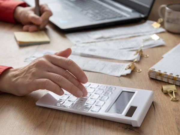 Retención en la fuente: salarios a los que aplicaría en 2025 | Impuestos | Economía