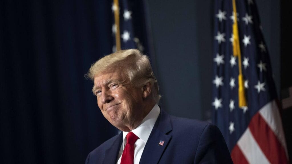 Trump apoya nueva propuesta republicana para evitar parálisis presupuestal en EE. UU.