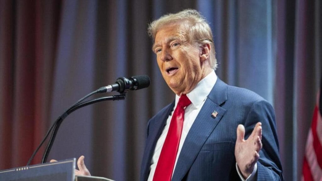 Trump promete considerar indultos 'muy rápidamente' para asaltantes del Capitolio