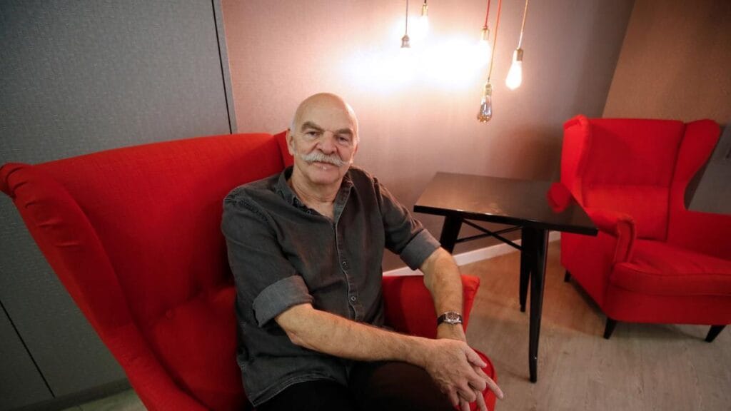 ‘Quería ver quién fui para terminar de ver quién soy’: Martín Caparrós