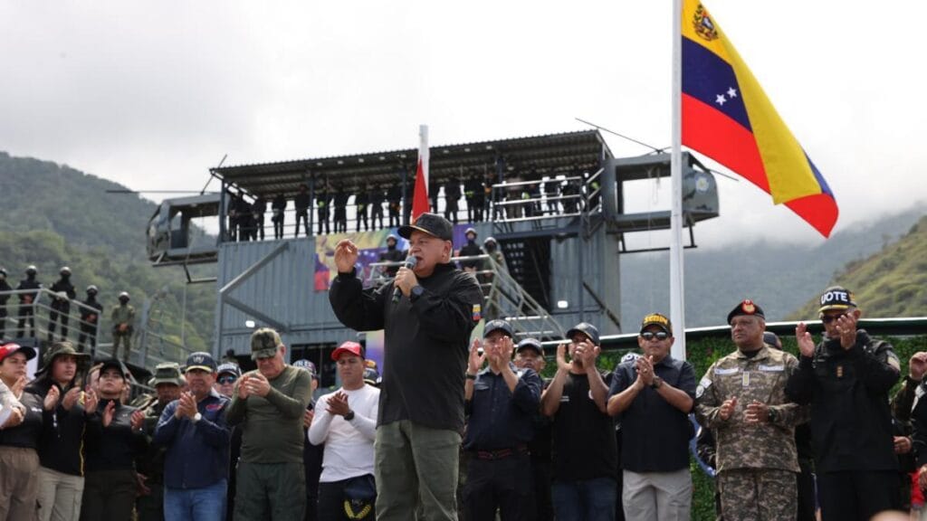 1.200 efectivos de la FANB son desplegados para la posesión de Nicolás Maduro