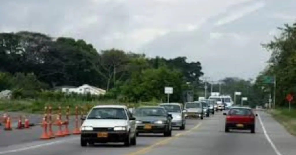 5 millones de vehículos se movilizarán en puente de Reyes