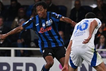 Cuadrado brilló por lo alto: asistencia y goleada en Champions