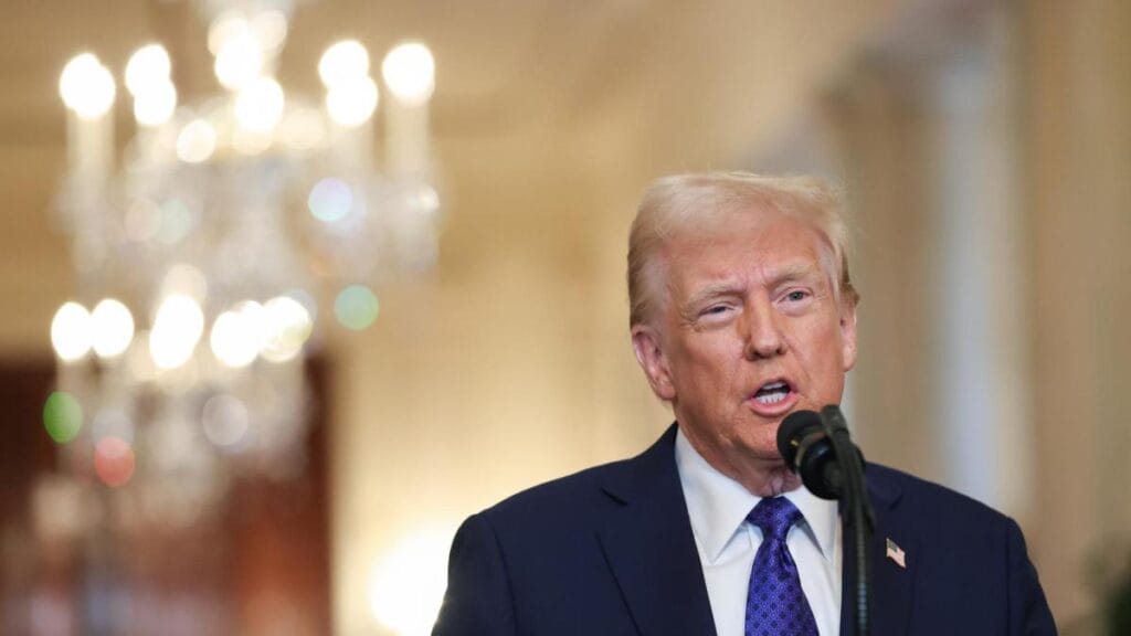 Donald Trump criticó que el choque aéreo en Washington pudo ser evitado por la torre de control