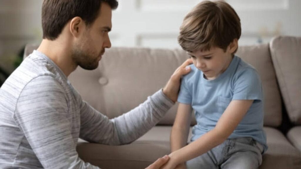 La frase de 4 palabras que nunca debe decirles a sus hijos si busca que tengan éxito: s