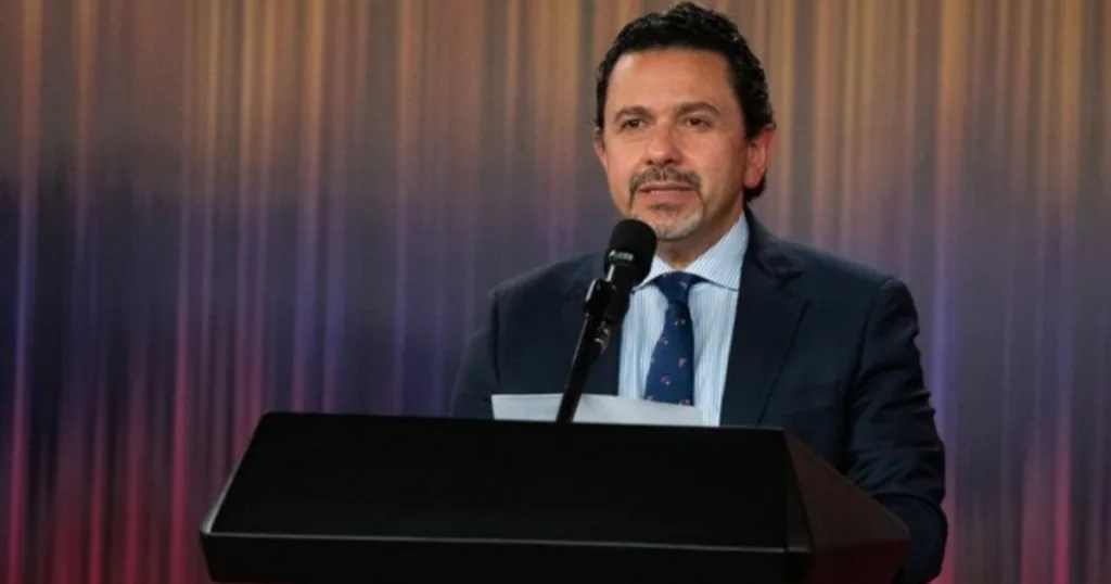 "La paz total de Petro no tendrá buen futuro": excomisionado