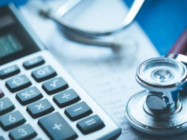 Presidente Petro se refiere a las irregularidades en datos presentados por las EPS | Gobierno | Economía