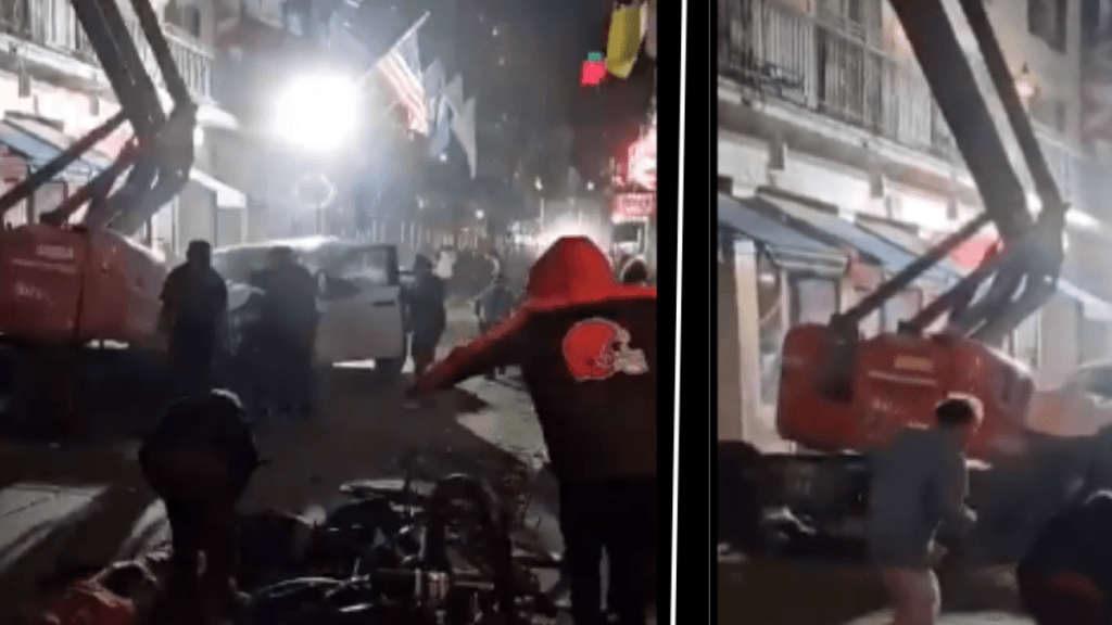 coche arrolla a una multitud dejando 10 muertos y 30 heridos