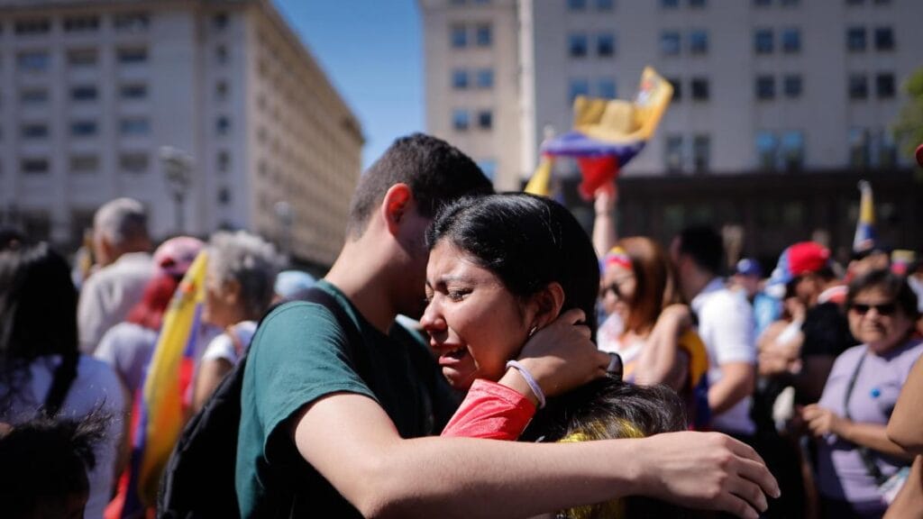 ‘El primer destino de una nueva migración venezolana será Colombia’: ¿Qué temores hay de cara al 10 de enero?