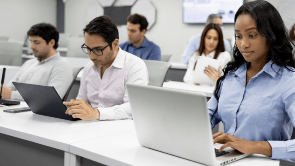 La OEA entregará más de 1.000 becas de maestrías en tecnología e ingeniería en Colombia: así puede aplicar