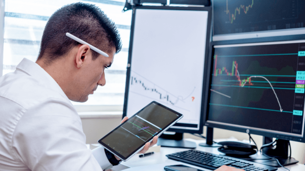 Los tres beneficios de usar un monitor adicional a la hora de estudiar y trabajar