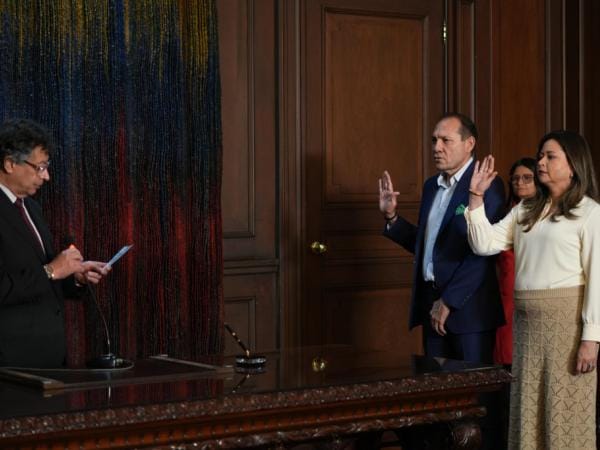 Petro sigue rearmando su gabinete: posesionó a nuevos ministros de Transporte y Trabajo | Gobierno | Economía