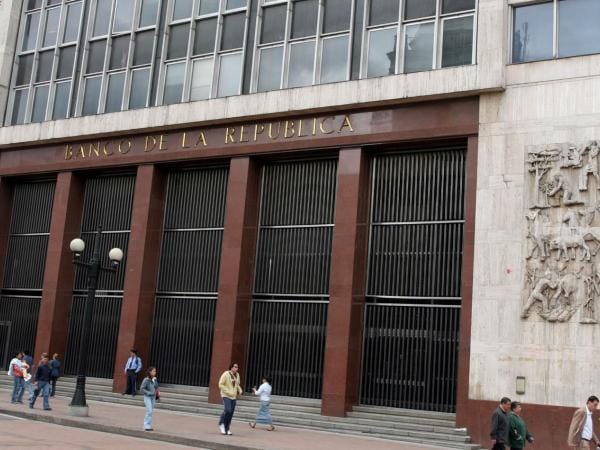 Postura del Gobierno ante la puesta en pausa de los recortes a la tasa de interés | Finanzas | Economía