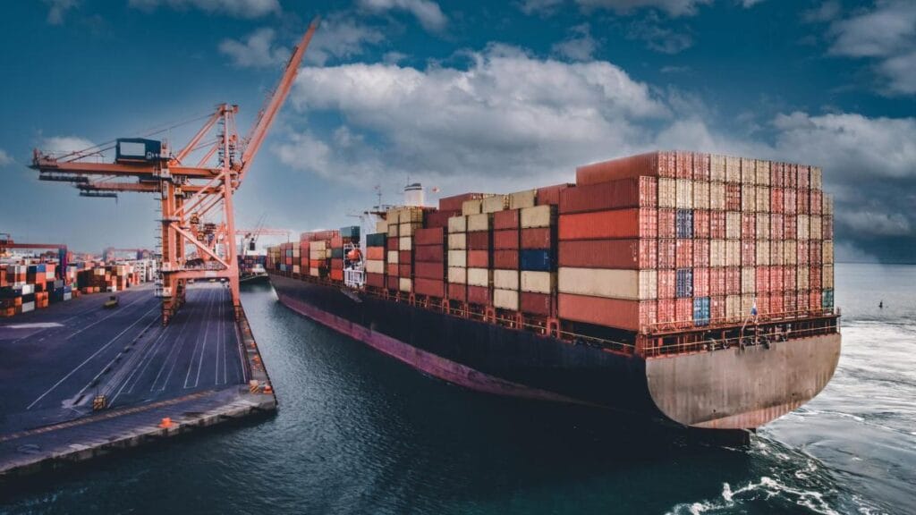 ¿Le puede salir a Donald Trump y a Estados Unidos 'el tiro por la culata' en su guerra comercial de aranceles?