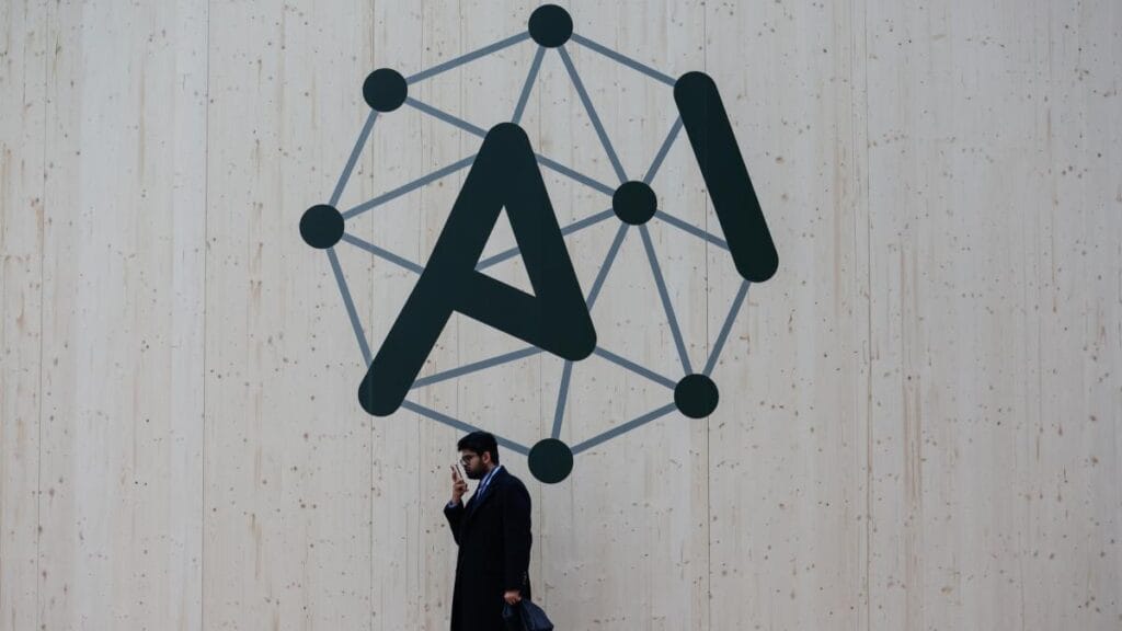 ‘El mundo debería resistirse al feudalismo digital de las empresas de IA’