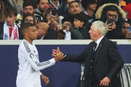 Carlo Ancelotti no ve clara la serie ante Atlético y explicó poca sintonía entre Vinicius y Mbappé | Champions League