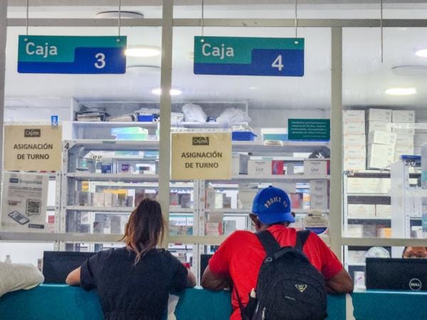 Gobierno dice que ha pagado 1,6 billones de pesos para garantizar entrega de medicamentos | Gobierno | Economía