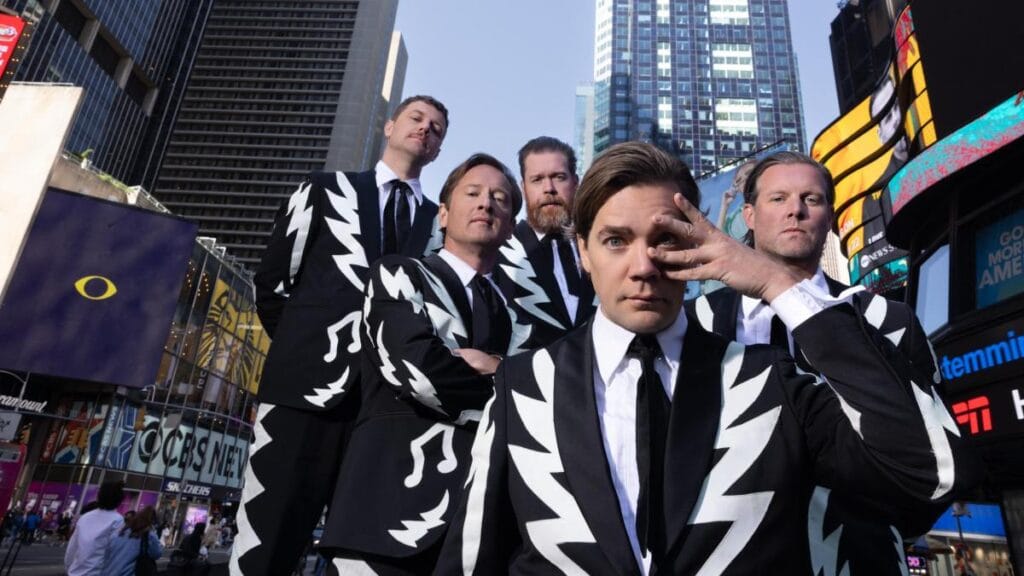 entrevista con Niklas Almqvist, guitarrista de The Hives