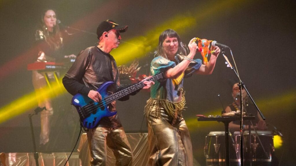 Aterciopelados presentará en vivo su álbum 'Genes Rebeldes' en el Teatro Mayor Julio Mario Santo Domingo de Bogotá