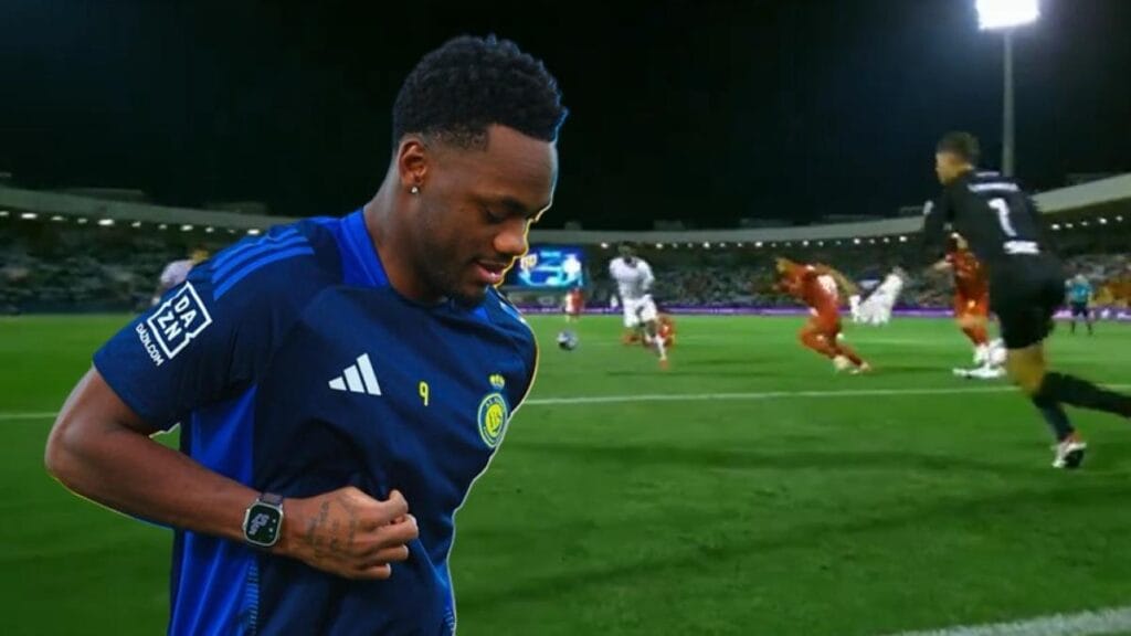 El increíble gol que falló Jhon Durán, que pudo evitar una dolorosa derrota del Al Nassr