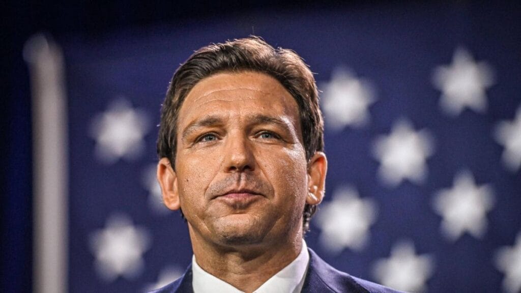 La ley de Florida que apoya Ron DeSantis y que eliminará estos controles de seguridad
