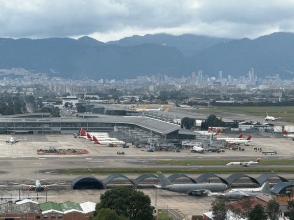 Termina la primera calibración de pista del aeropuerto El Dorado, de Bogotá | Regiones | Economía