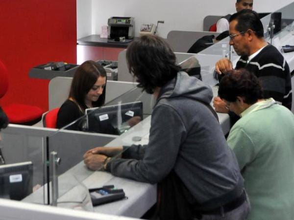 Utilidad de bancos crecio 64%, hasta los $1,5 billones a febrero | Finanzas | Economía