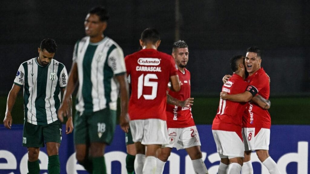 cróniica y goles Copa Sudamericana 2025 fase de grupos