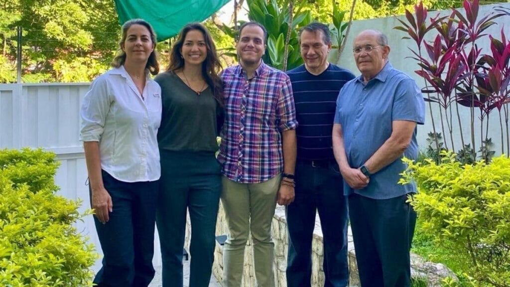 Asilados en embajada de Argentina en Caracas dicen que 'no hubo negociación' para su salida