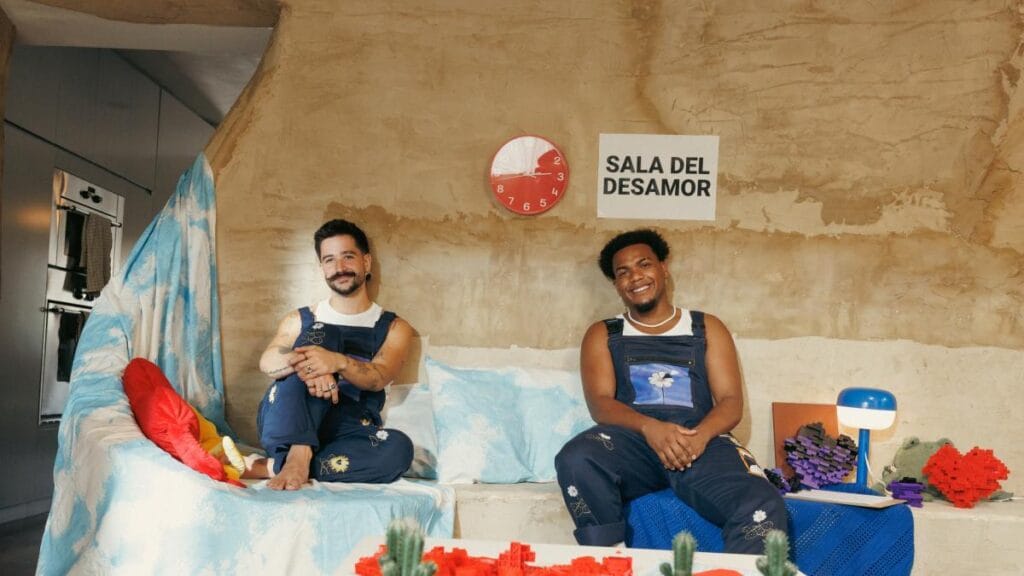 Camilo y Luis Cortés lanzan 'Desarmarte' una canción sobre soltar cuando se ama