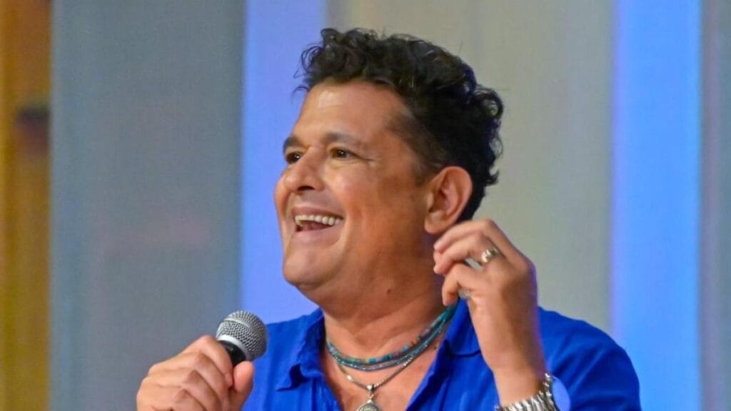 Carlos Vives lanzó la versión ‘Deluxe’ de su icónico álbum ‘Escalona’