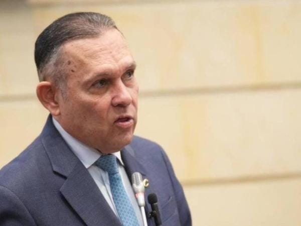 Consulta popular por decreto va contra separación de poderes, dice Efraín Cepeda | Gobierno | Economía