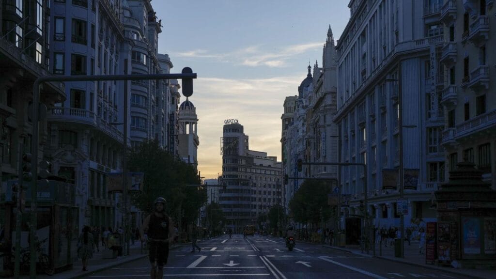 España descarta que un ciberataque haya provocado el apagón masivo, pero todavía se desconocen las causas