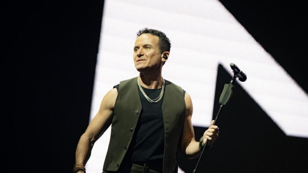 Fonseca culmina su gira 'Tropicalia' en Colombia con un concierto de alto nivel en Bogotá: 'Una alegría intensa'