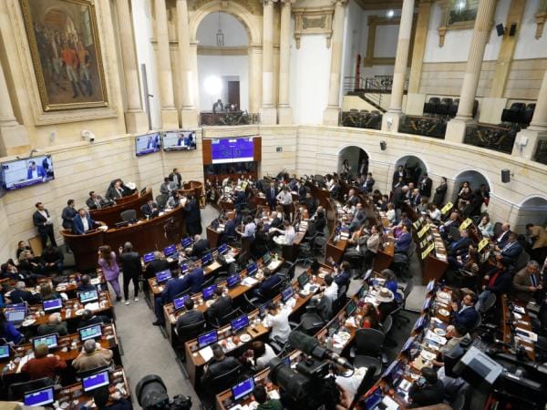 Pacto Histórico ya radicó la ponencia alternativa de la reforma laboral | Gobierno | Economía