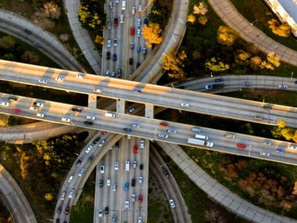 Producción de obras civiles en Colombia aumentó 3,8% en el primer trimestre de 2025, según Dane | Infraestructura | Economía