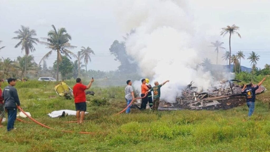 Tres policías murieron tras estrellarse un helicóptero en el sur de Tailandia; esto se sabe