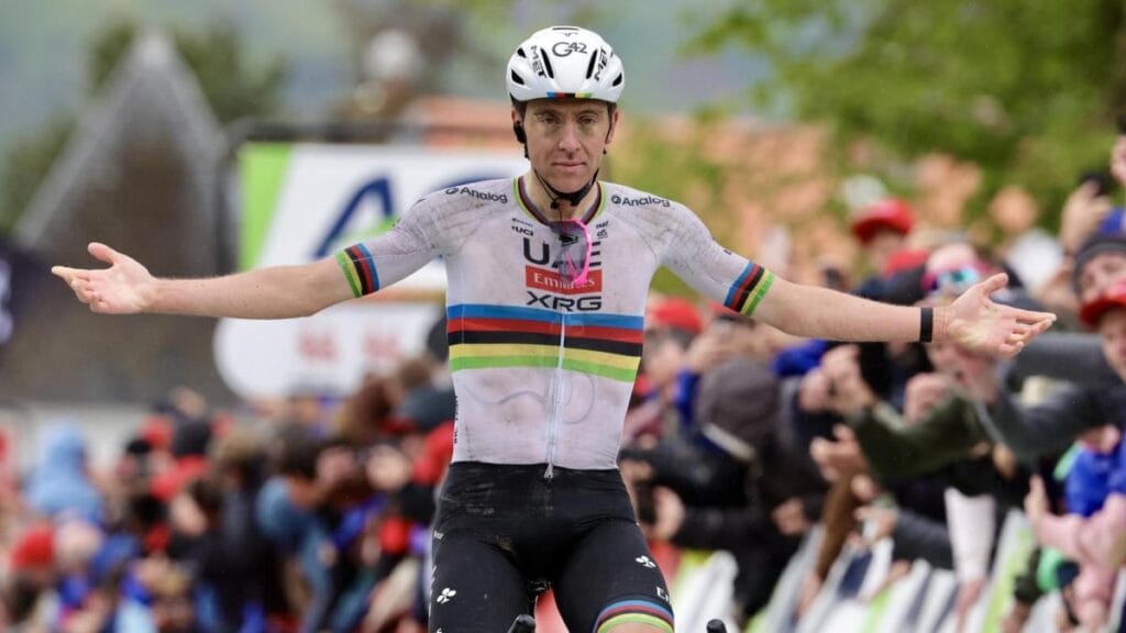 ¿Tadej Pogacar no competirá en el Giro de Italia 2025? La razón detrás de su ausencia