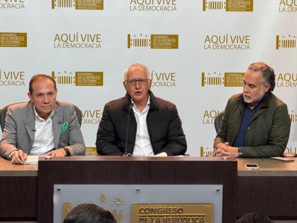 ¿Una nueva reforma a la salud? Reacciones a la radicación de la consulta popular 2.0 | Gobierno | Economía