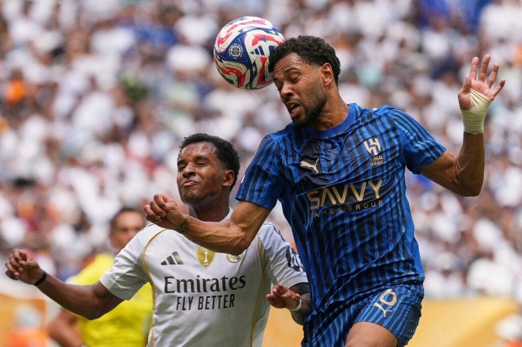 Real Madrid - Al Hilal en directo | El equipo de Inzaghi avisa con dos ocasiones