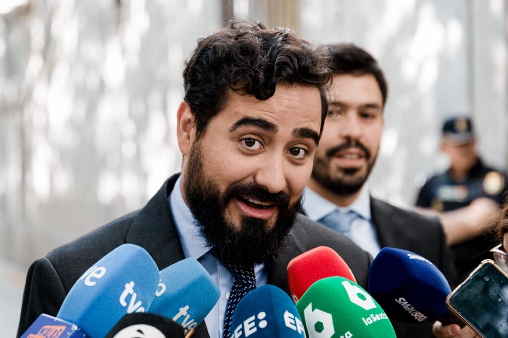 Alvise enmarca en la “crítica política” los mensajes contra la fiscal de Valencia por los que le investiga el Supremo