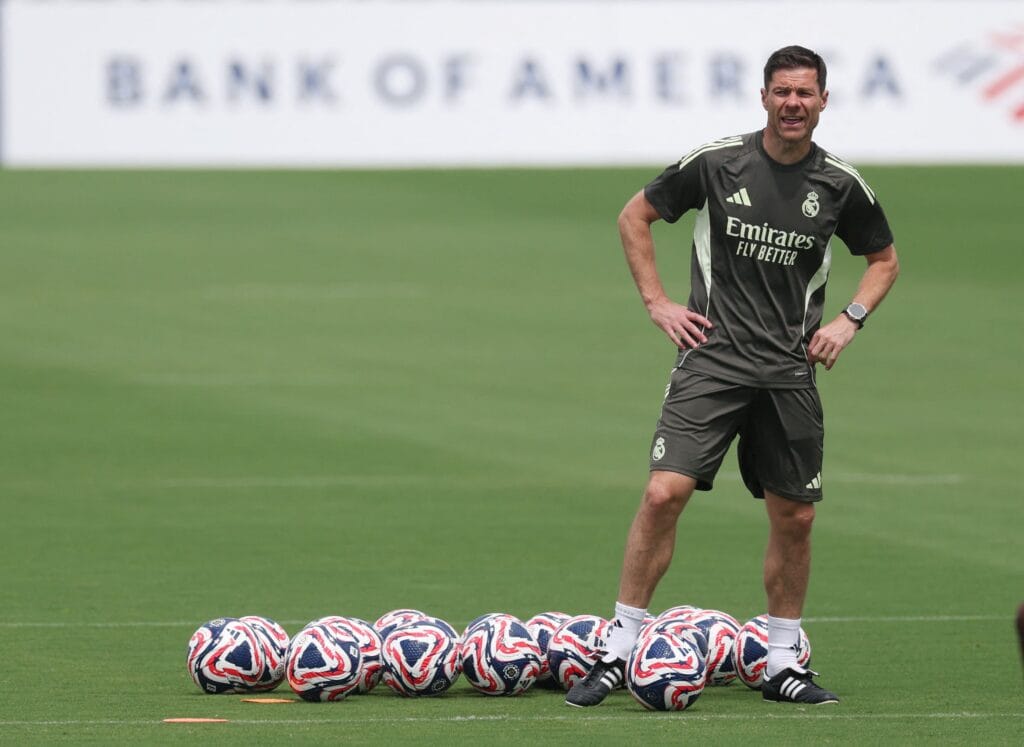 Xabi: “Con lo que tenemos podemos tener un centro del campo dominante”