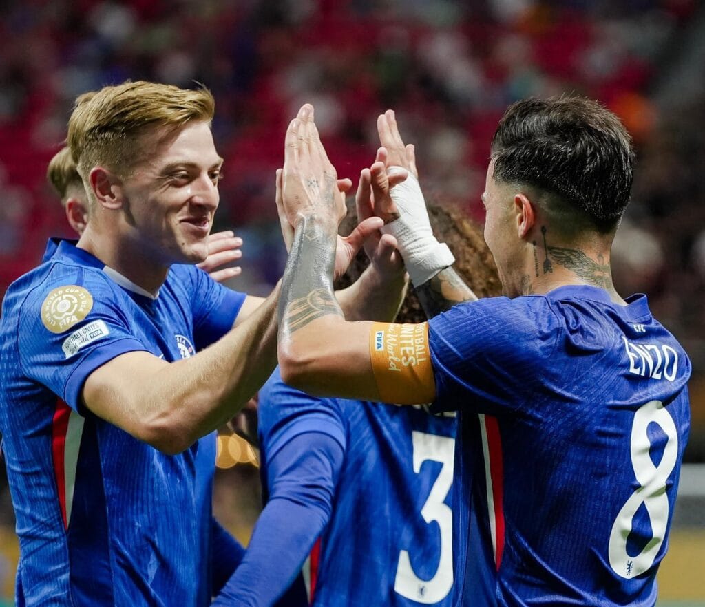 (Crónica) El Chelsea doblega al Benfica en el partido de las cinco horas