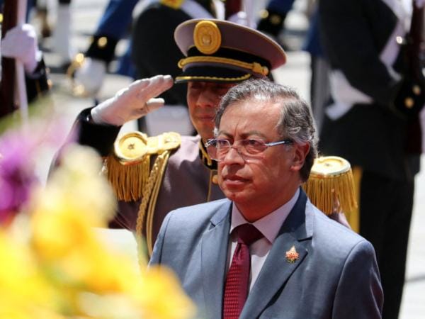 Petro denuncia planes para asesinarlo y cuestiona versión sobre hallazgo de armas | Gobierno | Economía